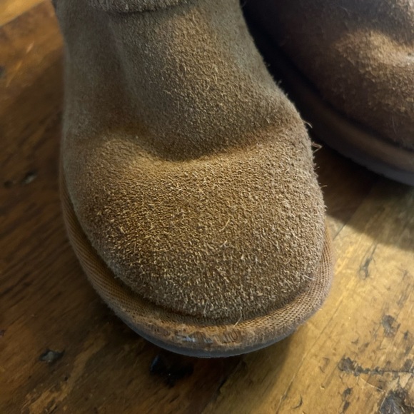 Ugg Koolaburra girls size 13 in good shape . - Picture 3 of 6